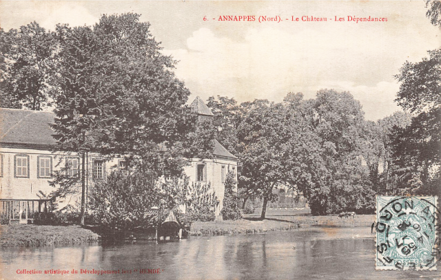 19 le chateau - les dependances